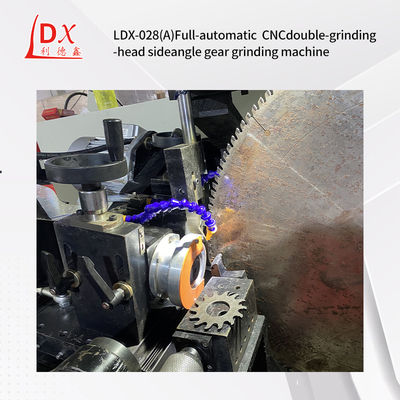 Servo à double tête de meulage angle latéral CNC complet TCT machine à affûter la lame de scie LDX-028A